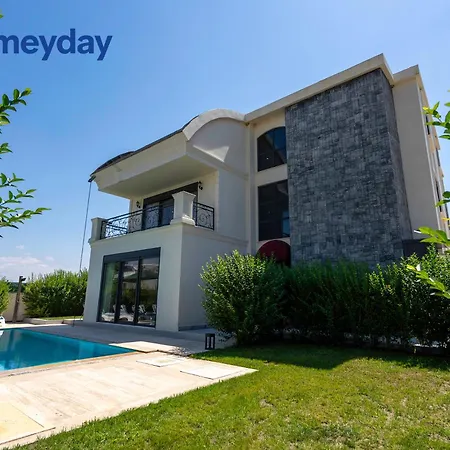 Villaharmony A1 * Μπέλεκ